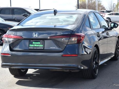 Used 2025 Honda Civic Sport image 3