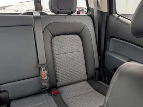 Used 2018 Chevrolet Colorado Z71 w/ Centennial Edition RWD image 14
