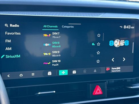 Used 2025 Kia Carnival FWD image 20