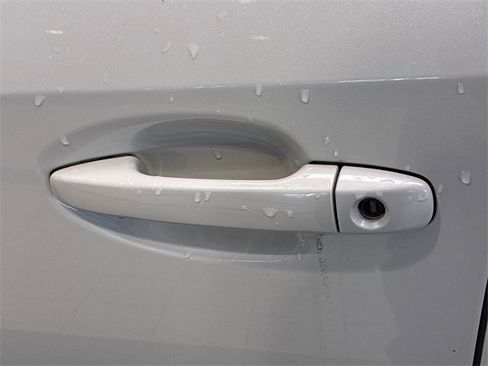 Used 2015 Subaru Impreza 2.0i Premium image 9