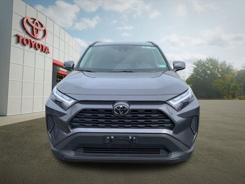 Used 2025 Toyota RAV4 XLE AWD/4WD image 8