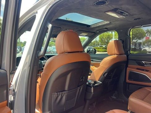 Used 2024 Kia Telluride SX Prestige X-Line AWD/4WD image 45