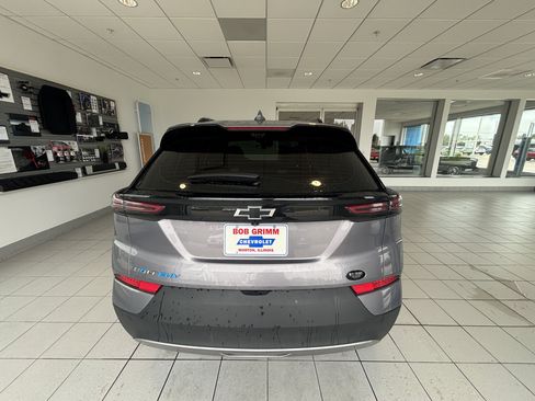 Used 2023 Chevrolet Bolt EUV Premier FWD image 8
