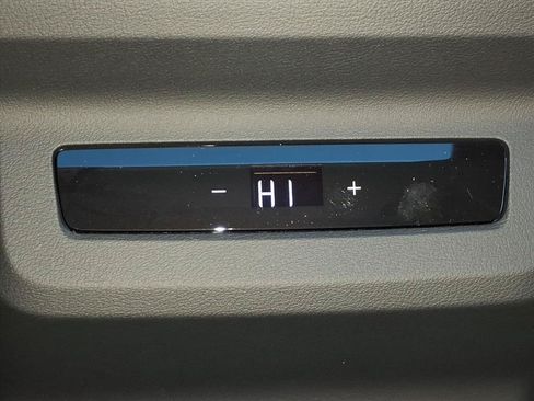 Used 2025 Audi Q5 Premium Plus AWD/4WD image 12