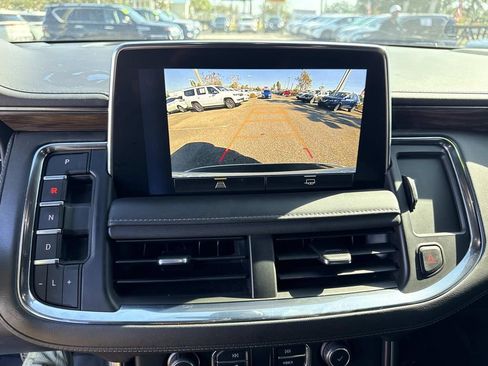 Used 2022 Chevrolet Suburban LT image 27