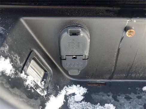 Used 2018 Ford F150 Platinum w/ Equipment Group 701A Luxury image 8