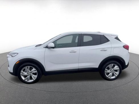 Used 2025 Buick Encore GX Preferred image 9