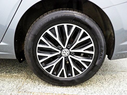 Used 2021 Volkswagen Jetta SE w/ SE Cold Weather Package FWD image 20