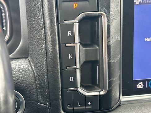 Used 2021 GMC Yukon Denali w/ Denali Premium Package image 21