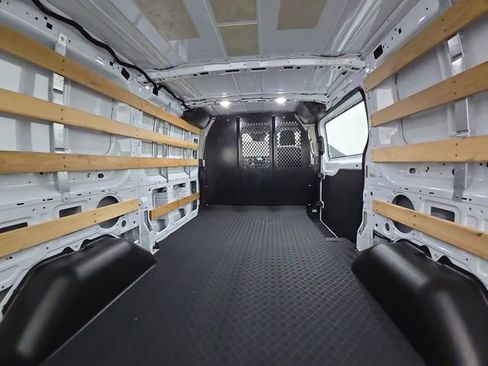Used 2024 Ford Transit 250 Low Roof w/ Exterior Upgrade Package image 40