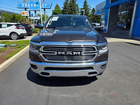 Used 2019 RAM 1500 Laramie w/ Trailer Tow Group AWD/4WD image 3