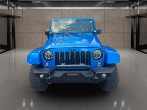 Used 2014 Jeep Wrangler Unlimited Sahara AWD/4WD image 9