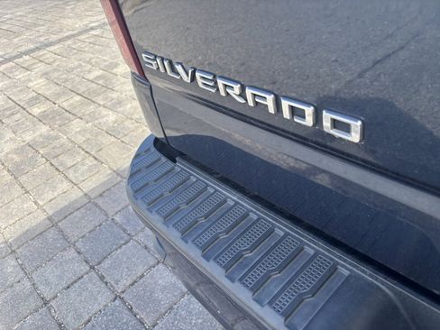 Used 2022 Chevrolet Silverado 1500 RST image 8