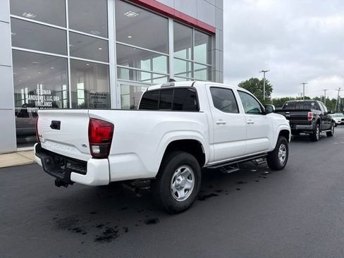 Certified 2023 Toyota Tacoma SR AWD/4WD image 7
