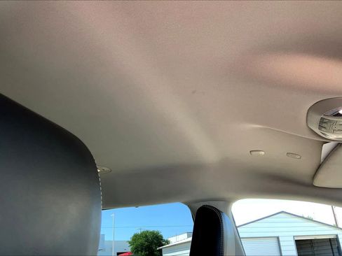 Used 2024 Chrysler Pacifica Touring-L FWD image 14