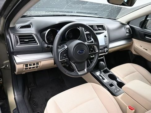 Used 2018 Subaru Outback 2.5i Premium AWD/4WD image 20