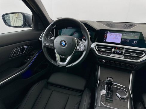 Used 2022 BMW 330i xDrive Sedan w/ Driving Assistance Package image 23