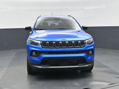New 2026 Jeep Compass Latitude image 9