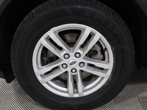 Used 2023 Ford Explorer XLT image 65