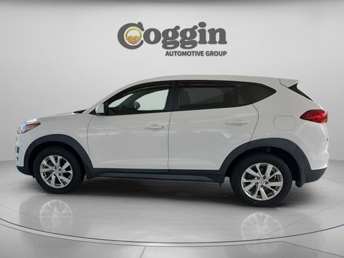 Used 2020 Hyundai Tucson SE image 2