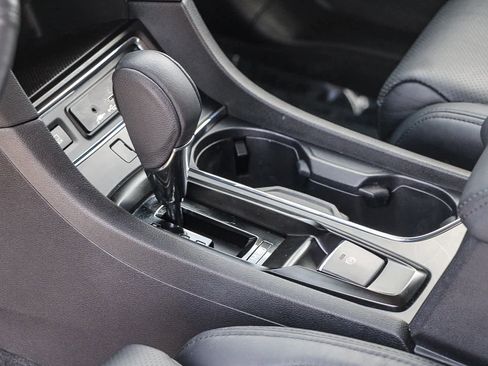 Used 2025 Subaru Ascent Bronze Edition image 21