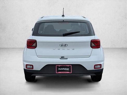 New 2026 Hyundai Venue SE FWD image 6