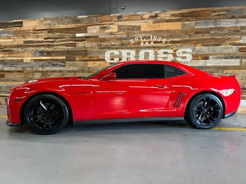 Used 2013 Chevrolet Camaro ZL1 RWD image 16