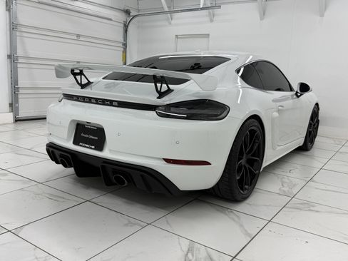 Certified 2020 Porsche 718 Cayman GT4 image 12