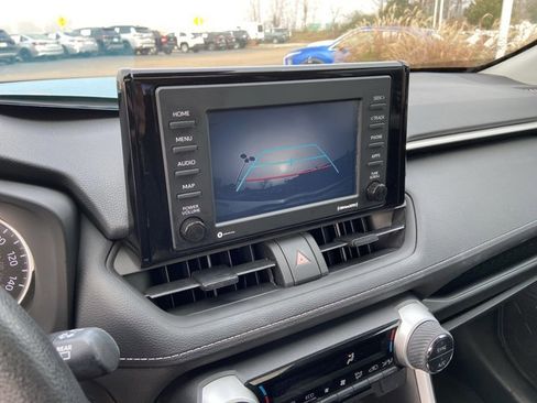 Used 2022 Toyota RAV4 XLE image 35