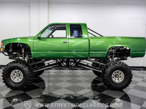 Used 1988 Chevrolet Silverado 1500 2WD Extended Cab image 2