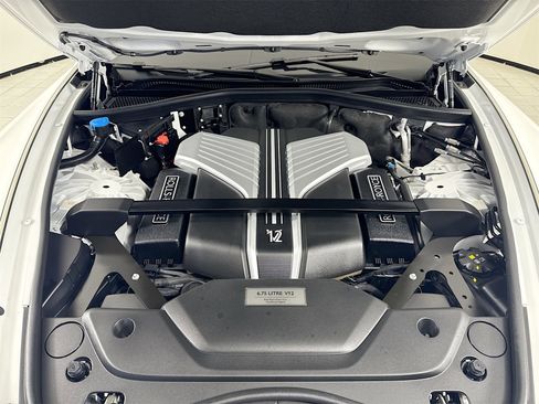 Certified 2024 Rolls-Royce Phantom Extended Wheelbase image 31