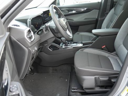 New 2026 Chevrolet TrailBlazer LT w/ LT Cold Weather Package image 8