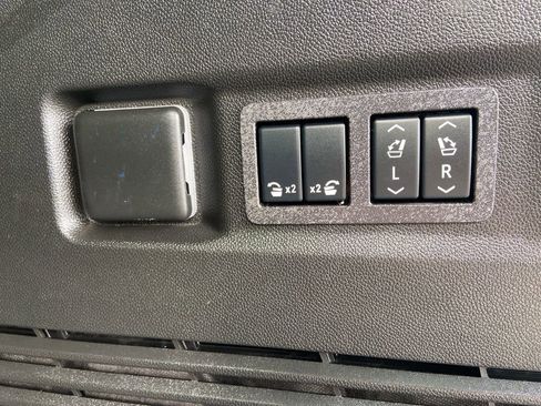 Used 2024 Chevrolet Tahoe Premier w/ Max Trailering Package AWD/4WD image 18