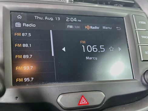 Used 2025 Kia Soul LX w/ LX Technology Package FWD image 21