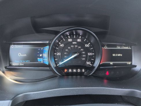 Used 2019 Ford Explorer XLT w/ Equipment Group 202A AWD/4WD image 11