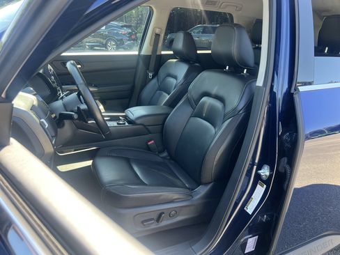 Used 2023 Nissan Pathfinder SL AWD/4WD image 14