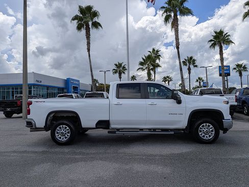 Certified 2025 Chevrolet Silverado 2500 LT w/ Safety Package AWD/4WD image 2