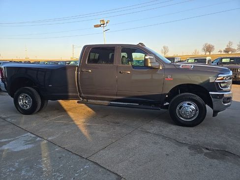 New 2026 RAM 3500 Tradesman AWD/4WD image 12