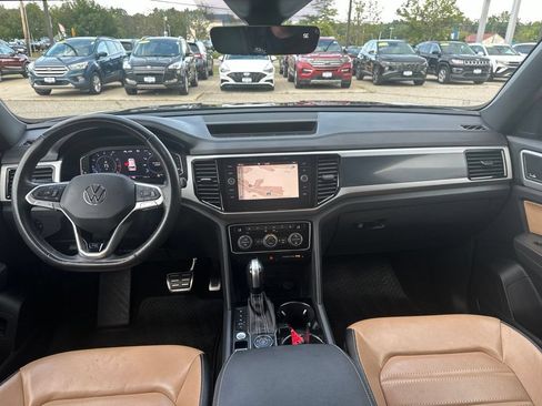 Used 2023 Volkswagen Atlas Cross Sport SEL Premium R-Line AWD/4WD image 15