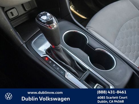 Used 2018 Chevrolet Equinox LS w/ LPO, Blackout Package image 16