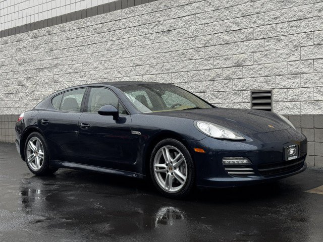 Used 2013 Porsche Panamera 4 w/ Bose Audio Pkg AWD/4WD image 16