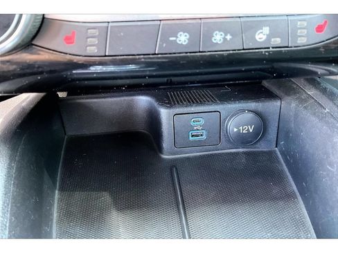 Used 2022 Ford Escape SEL FWD image 16