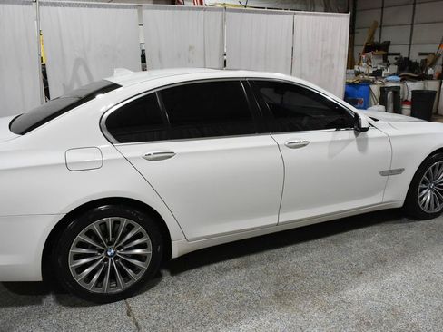 Used 2012 BMW 740i RWD image 7