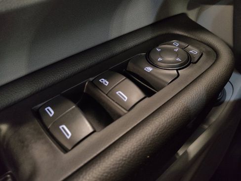 Used 2023 GMC Terrain SLE w/ Driver Convenience Package image 27