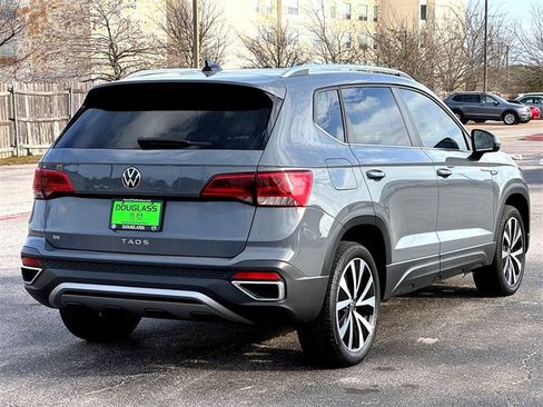 Used 2022 Volkswagen Taos SE image 8