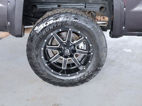 Used 2016 Chevrolet Silverado 1500 LT AWD/4WD image 5