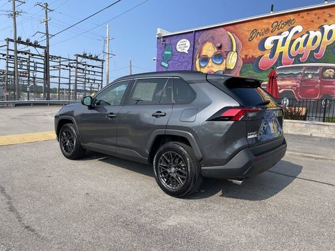 Used 2019 Toyota RAV4 LE w/ All Weather Liner Package AWD/4WD image 3