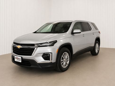 Used 2023 Chevrolet Traverse LS w/ Safety Package FWD image 3