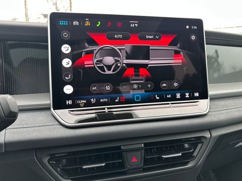 New 2026 Volkswagen Tiguan SE image 11