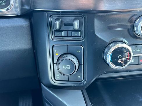 New 2026 Ford F250 Lariat image 33